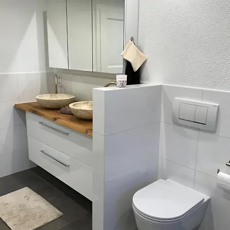 아파트 Gemuetliche Mit Terrasse 블룸베르크