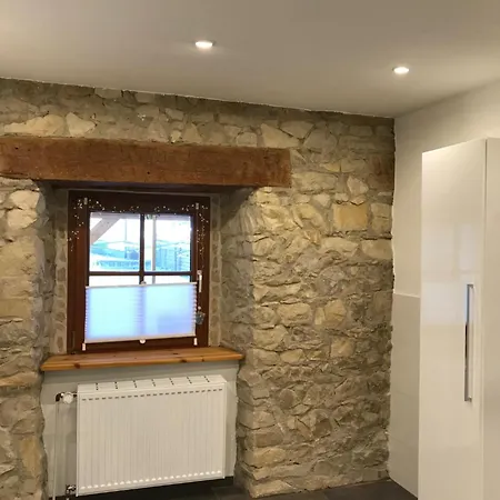 Gemuetliche Mit Terrasse 아파트